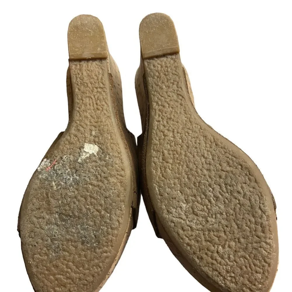 Nine West size  medium perfect condition brown suede clogs